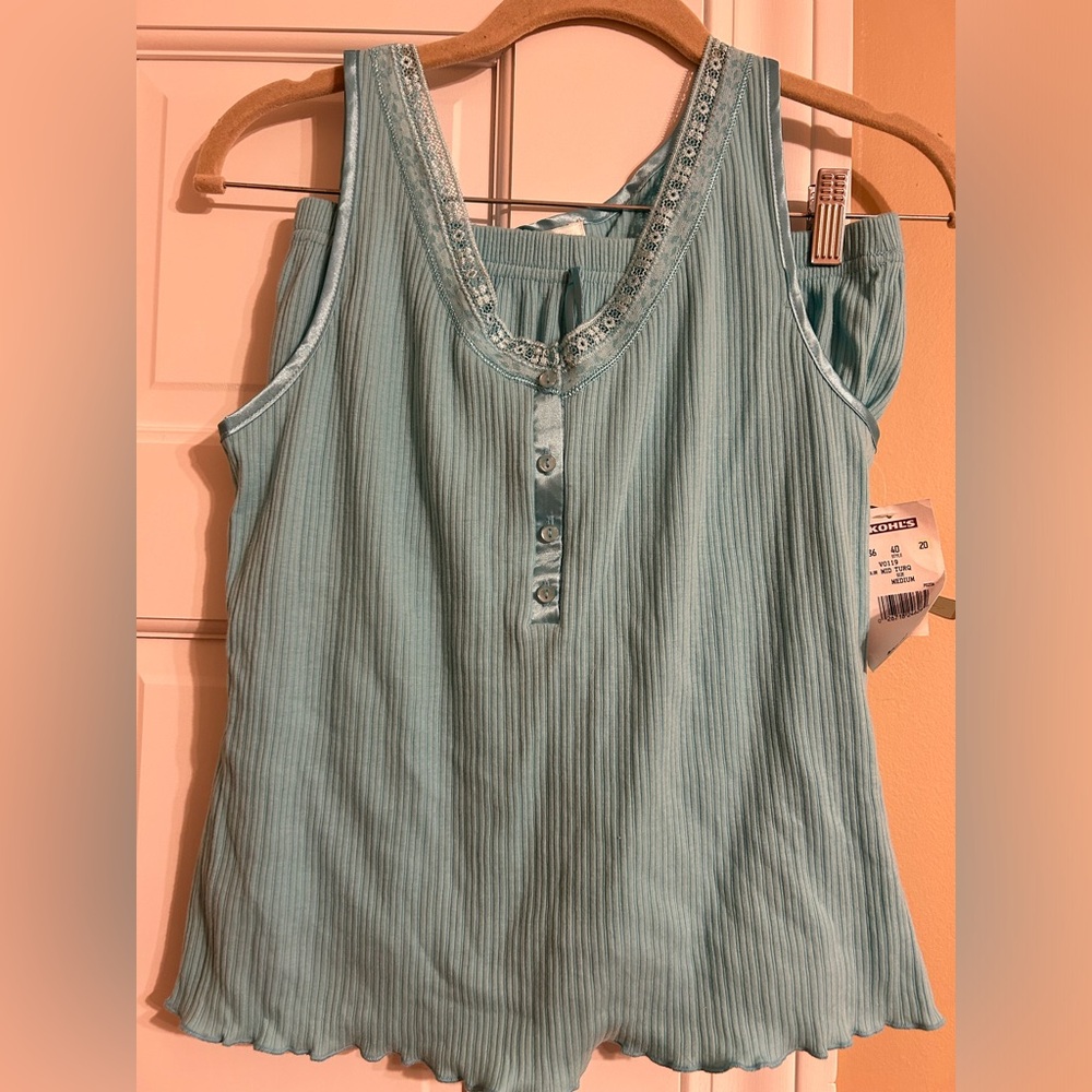 Women’s medium pajamas